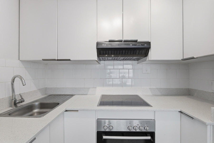 2 Bedroom Property for Sale in Sea Point Western Cape